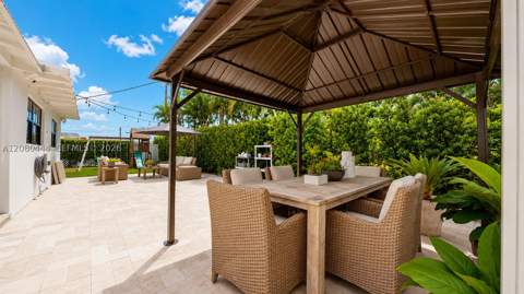 6 Carmona Ave, Coral Gables FL - photo 17 of 60