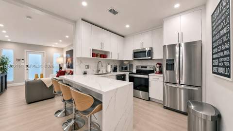 6 Carmona Ave, Coral Gables FL - photo 6 of 60