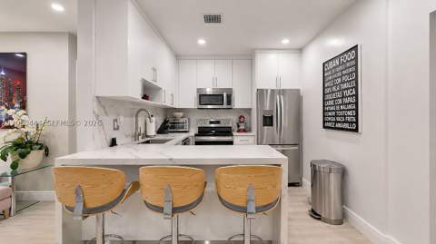 6 Carmona Ave, Coral Gables FL - photo 8 of 60