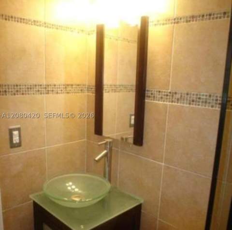 1441 Lincoln Rd 214, Miami Beach FL - photo 6 of 9