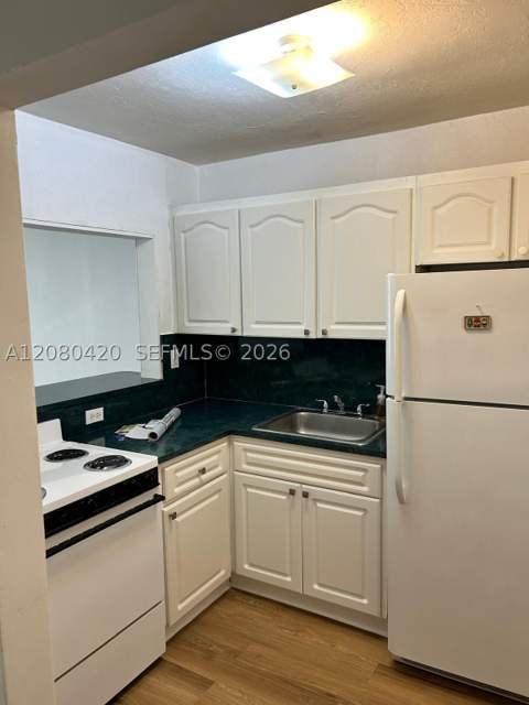 1441 Lincoln Rd 214, Miami Beach FL - photo 7 of 9