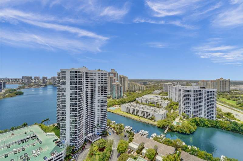 2 bedroom Condominium at 3500 Mystic Pointe Dr 2202, Mystic Pointe, Aventura — photo 2