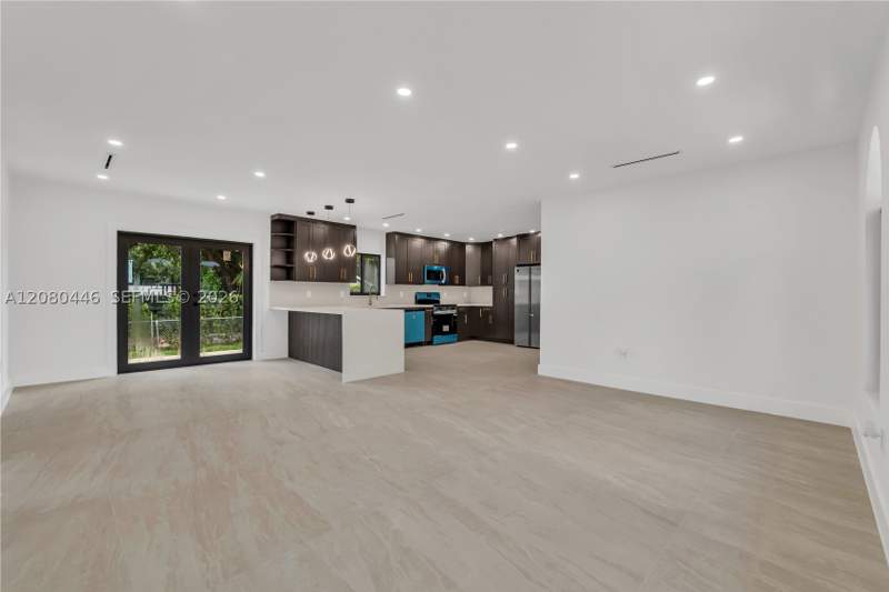 4 bedroom SingleFamilyResidence at 6235 SW 24th St, Coral Way Park Sec B, Miami — photo 3