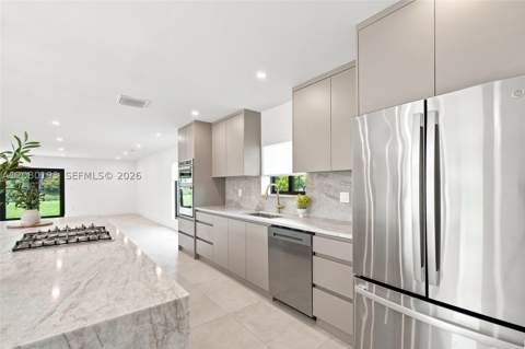 9771 Bel Aire Dr, Cutler Bay FL - photo 11 of 40