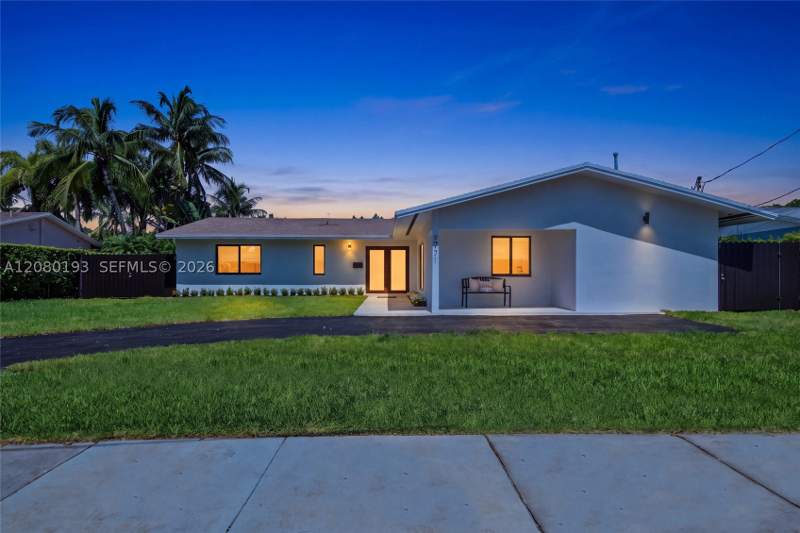 4 bedroom SingleFamilyResidence at 9771 Bel Aire Dr, Bel Aire Sec 3, Cutler Bay — photo 2