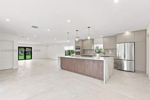 9771 Bel Aire Dr, Cutler Bay FL - photo 7 of 40