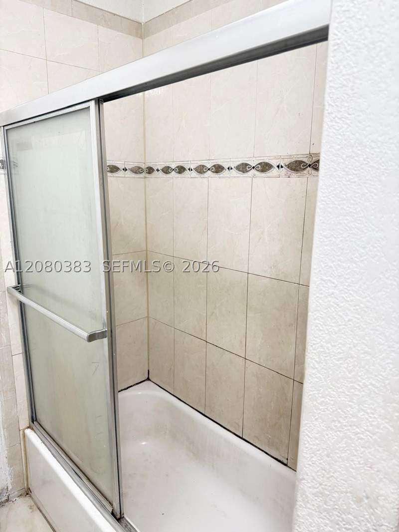 3 bedroom Townhouse at 3887 NW 207th St Rd, Vista Townhouse Sec B, Miami Gardens — photo 4