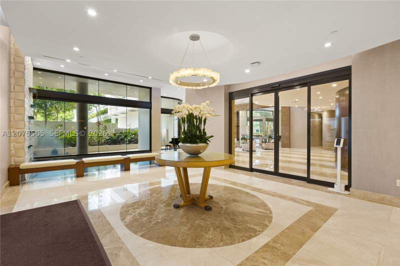 2 bedroom Condominium at 19667 Turnberry Way 3F, Turnberry Isle South Cond, Aventura — photo 2