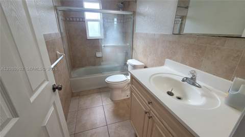 2400 NW 152nd St, Miami Gardens FL - photo 6 of 12