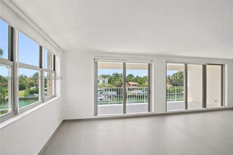 10180 W Bay Harbor Dr 3A, Bay Harbor Islands FL - photo 15 of 33
