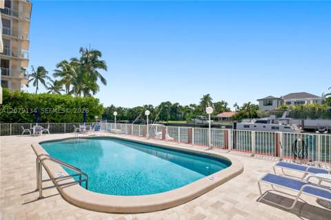 10180 W Bay Harbor Dr 3A, Bay Harbor Islands FL - photo 21 of 33