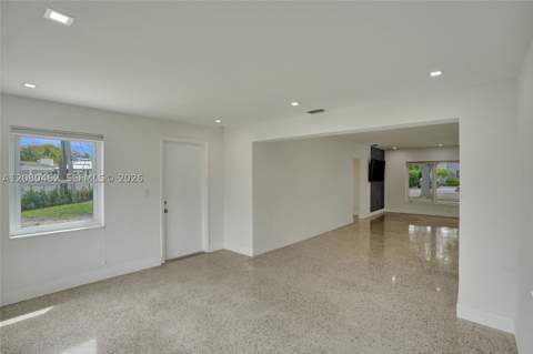 2125 Alamanda Dr, North Miami FL - photo 21 of 46
