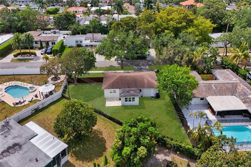 3 bedroom SingleFamilyResidence at 2125 Alamanda Dr, Keystone Point Sec 3, North Miami — photo 3