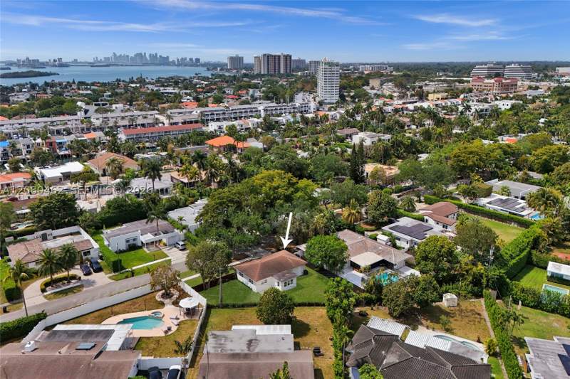 3 bedroom SingleFamilyResidence at 2125 Alamanda Dr, Keystone Point Sec 3, North Miami — photo 4