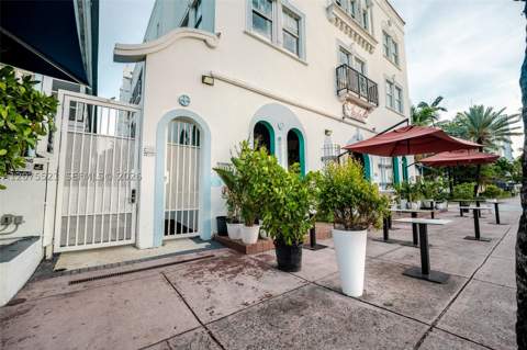 1060 Ocean Dr D204, Miami Beach FL - photo 18 of 26