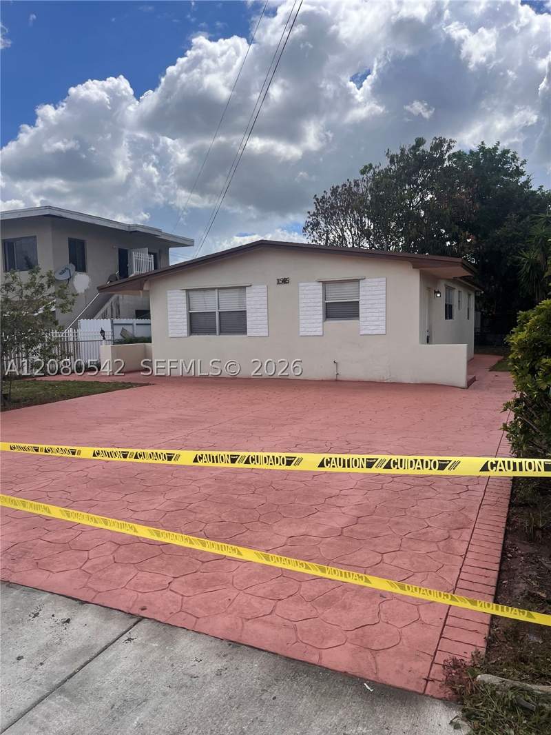 3 bedroom SingleFamilyResidence at 11545 NW 17th Ave, Sherna Park, Miami — photo 4