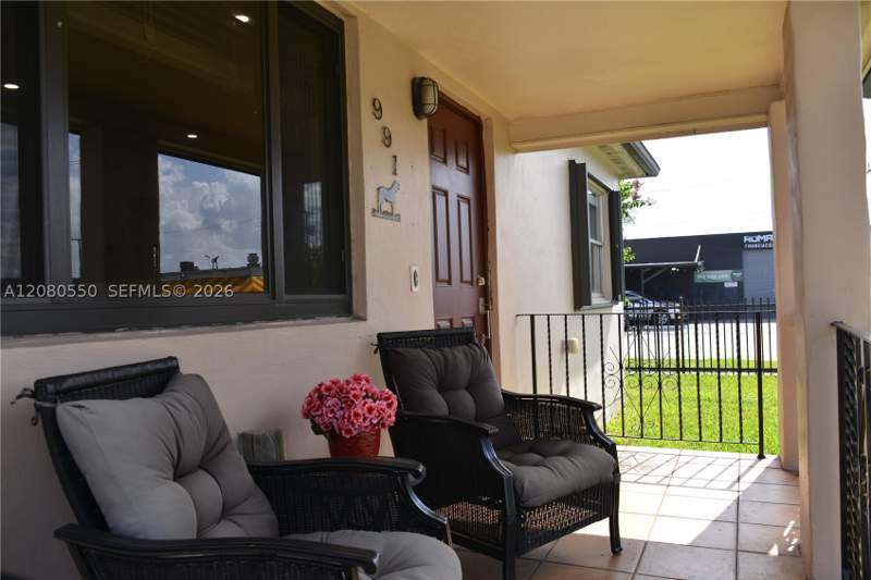 3 bedroom SingleFamilyResidence at 991 E 47th St, Ingleside Park, Hialeah — photo 4