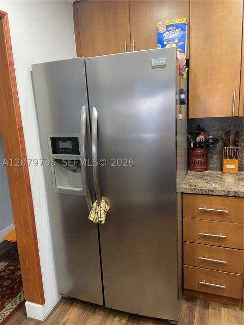 1075 W 68th St 403, Hialeah FL - photo 8 of 8