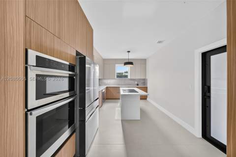 8230 SW 117th Ter, Miami FL - photo 14 of 53