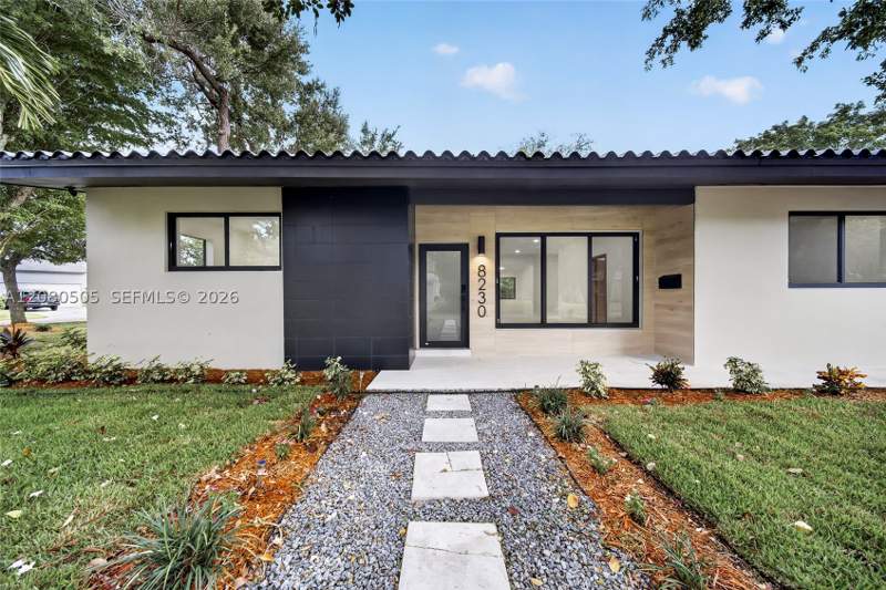 3 bedroom SingleFamilyResidence at 8230 SW 117th Ter, Kendalwood Estates, Miami — photo 2