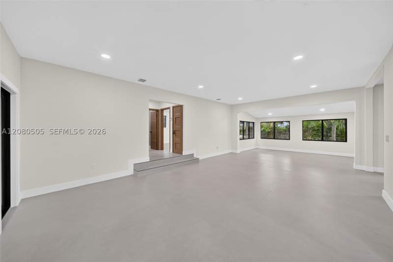 3 bedroom SingleFamilyResidence at 8230 SW 117th Ter, Kendalwood Estates, Miami — photo 5