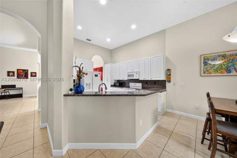 7548 SW 189th St, Cutler Bay FL - photo 21 of 72