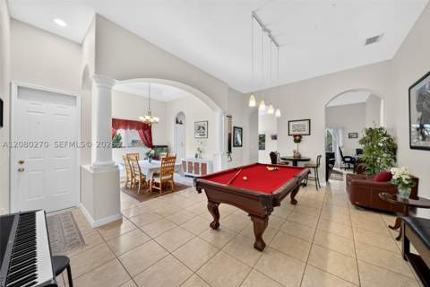 7548 SW 189th St, Cutler Bay FL - photo 8 of 72