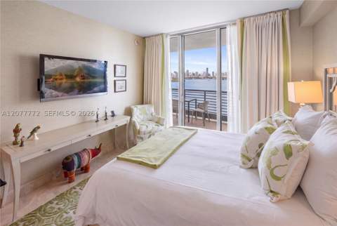 1445 16th St 902, Miami Beach FL - photo 16 of 59