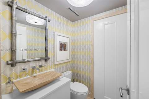 1445 16th St 902, Miami Beach FL - photo 17 of 59