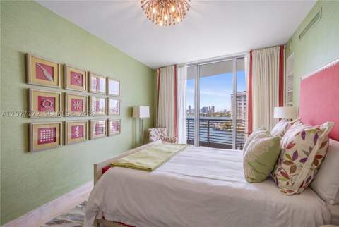 1445 16th St 902, Miami Beach FL - photo 24 of 59
