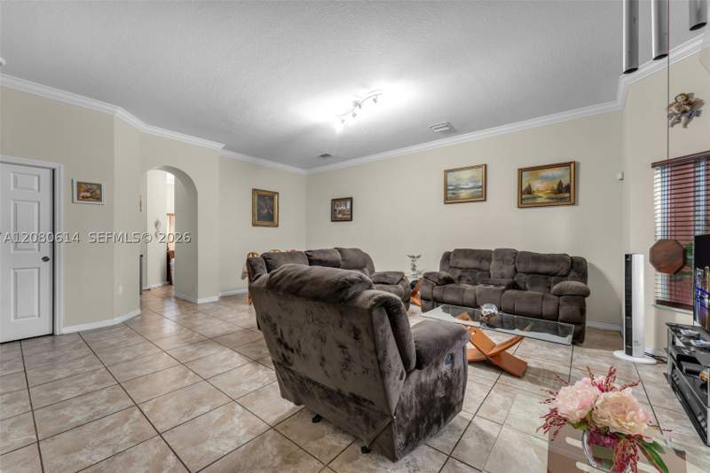 2 bedroom Townhouse at 2324 SE 17th Ter, Cali Greens, Homestead — photo 3
