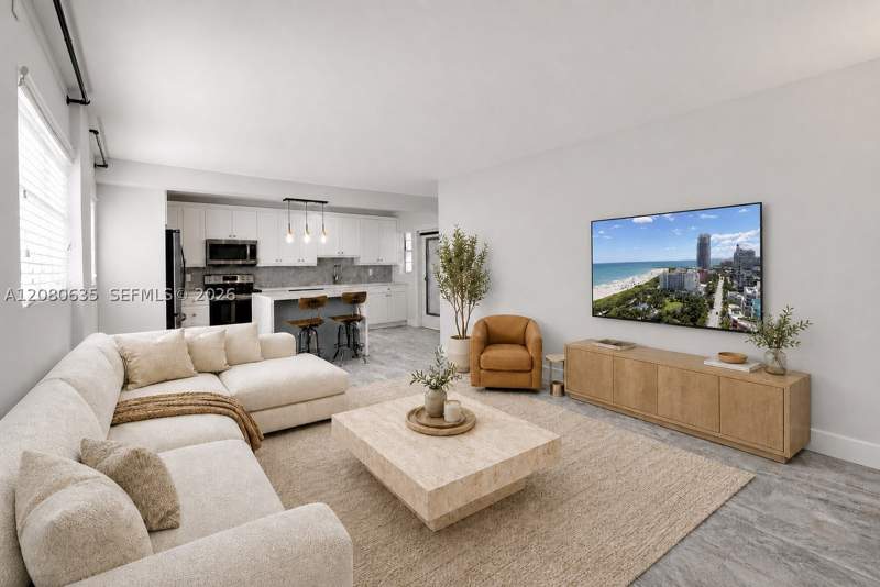 1 bedroom Condominium at 1340 Lincoln Rd 208, Golden House Condo, Miami Beach — photo 5