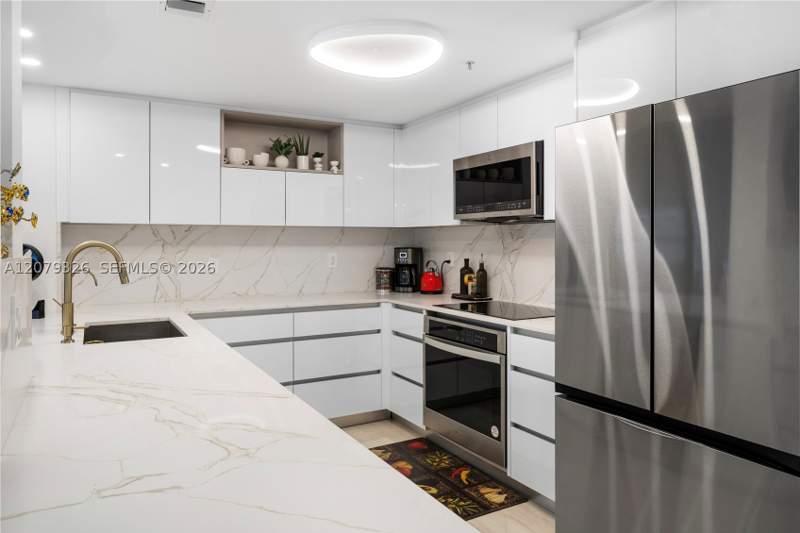 1 bedroom Condominium at 701 Brickell Key Blvd 707, Courvoisier Courts Condo, Miami — photo 5