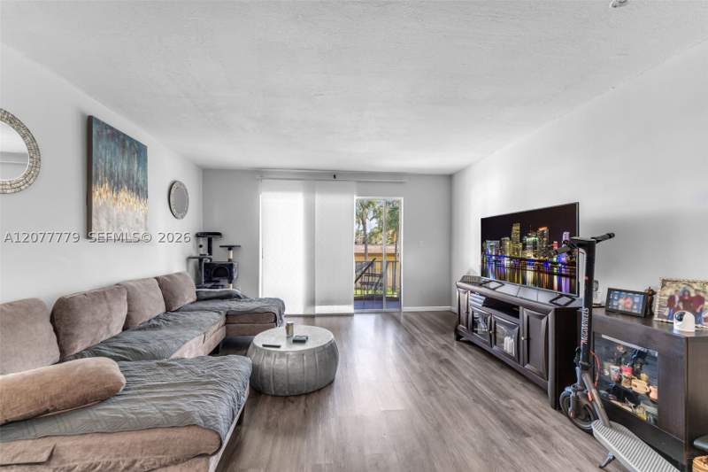 3 bedroom Condominium at 13700 SW 62nd St 213, Kendall Heights Condo, Miami — photo 4