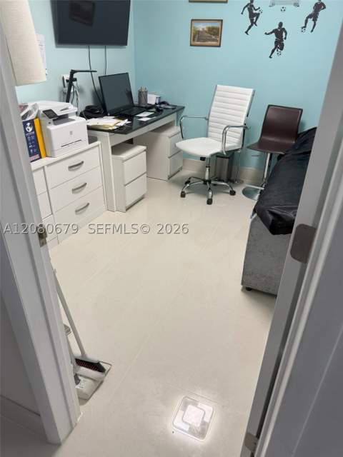 2801 NE 183rd St 310W, Aventura FL - photo 7 of 14