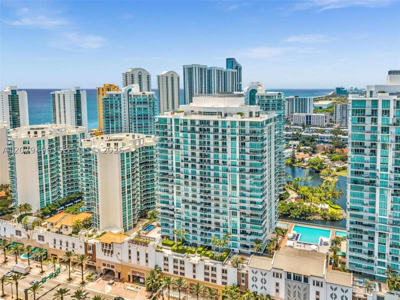 3 bedroom Condominium at 300 Sunny Isles Blvd 4-805, Parque Towers Condo, Sunny Isles Beach — photo 2