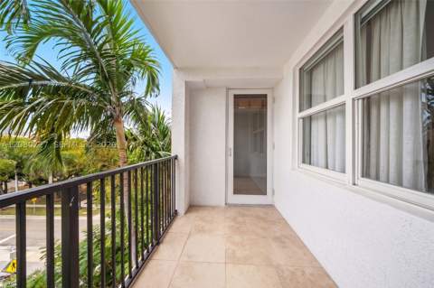 17150 N Bay Rd 2516, Sunny Isles Beach FL - photo 19 of 40