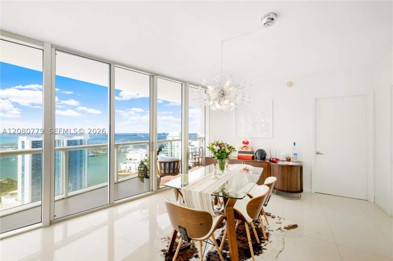 2 bedroom Condominium at 495 Brickell Ave 4704, Icon Brickell No Two, Miami — photo 4