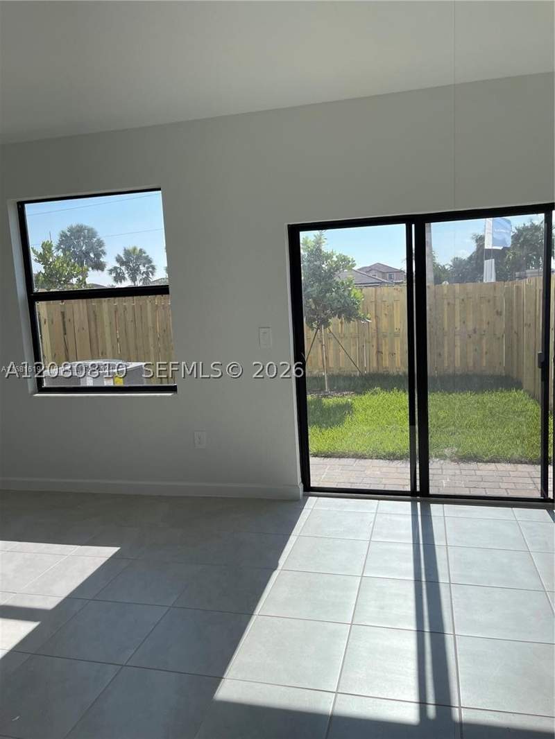 3 bedroom Townhouse at 11872 SW 247th Ter, Silver Palm Residential H, Homestead — photo 5