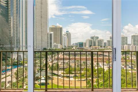 210 174th St 1201, Sunny Isles Beach FL - photo 21 of 38