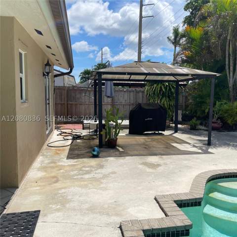 14700 SW 151st Ter, Miami FL - photo 14 of 18