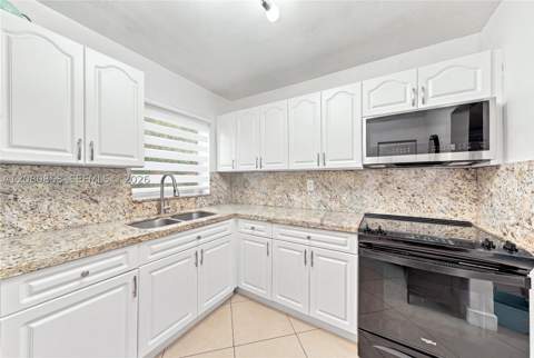 4111 NW 203rd Ln, Miami Gardens FL - photo 10 of 35