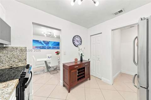 4111 NW 203rd Ln, Miami Gardens FL - photo 12 of 35
