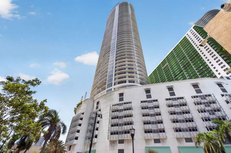 1 bedroom Condominium at 1750 N Bayshore Drive 4109, Opera Tower Condo, Miami — photo 2