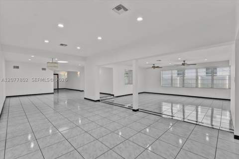 4560 Prairie Ave, Miami Beach FL - photo 11 of 17