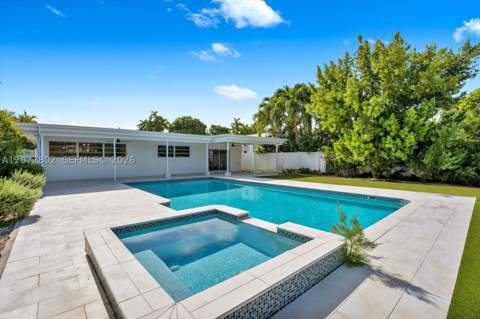 4560 Prairie Ave, Miami Beach FL - photo 14 of 17