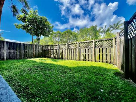 5201 Geneva Way 109, Doral FL - photo 8 of 14