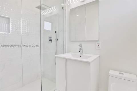 941 NE 155th Ter, North Miami Beach FL - photo 12 of 18