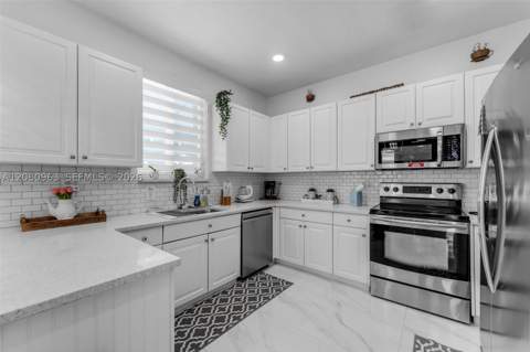 15740 SW 141st St, Miami FL - photo 10 of 37