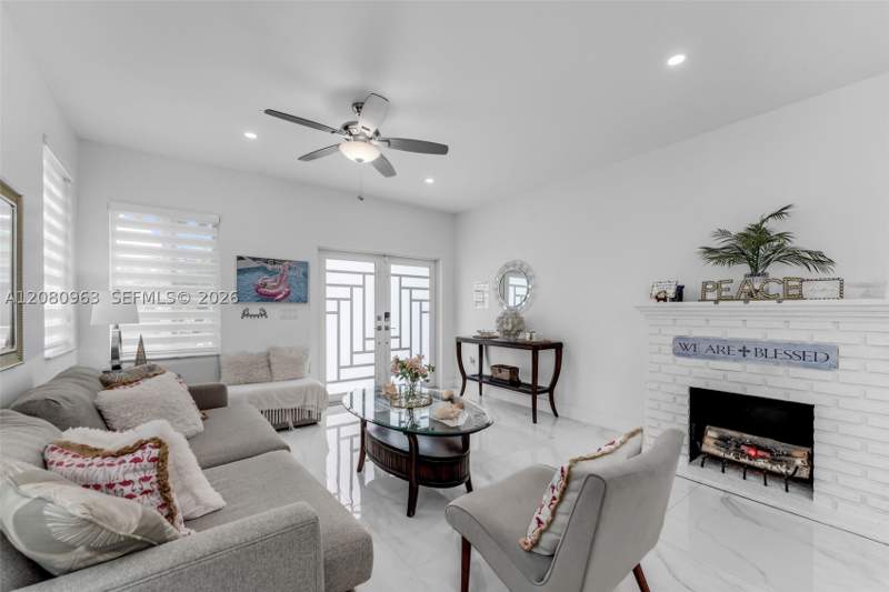4 bedroom SingleFamilyResidence at 15740 SW 141st St, Milon Venture, Miami — photo 5